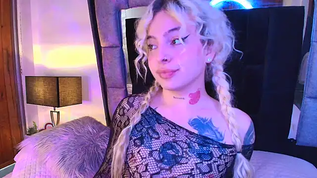 Snapshot of Bonnie_vega chatting on 03-16-25, 09:16 Bonnie vega online show from 03-16-25, 09:16