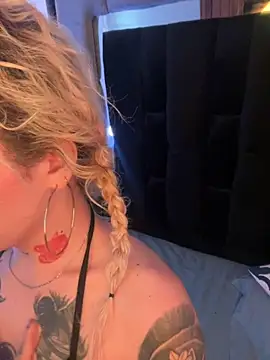 Snapshot of Bonnie_vega chatting on 10-08-25, 09:12 Bonnie vega online show from 10-08-25, 09:12