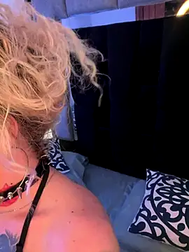 Snapshot of Bonnie_vega chatting on 10-18-25, 12:57 Bonnie vega online show from 10-18-25, 12:57