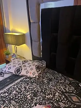 Snapshot of Bonnie_vega chatting on 10-24-25, 08:16 Bonnie vega online show from 10-24-25, 08:16