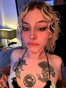 Snapshot of Bonnie_vega chatting on 10-29-25, 08:10 Bonnie vega online show from 10-29-25, 08:10