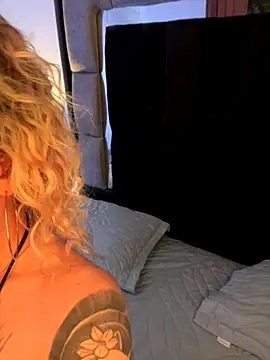 Snapshot of Bonnie_vega chatting on 11-06-25, 09:15 Bonnie vega online show from 11-06-25, 09:15