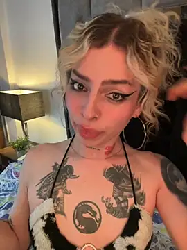 Snapshot of Bonnie_vega chatting on 11-13-25, 10:41 Bonnie vega online show from 11-13-25, 10:41