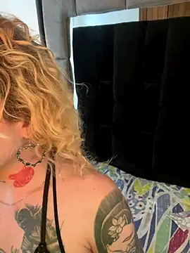 Snapshot of Bonnie_vega chatting on 11-15-25, 08:49 Bonnie vega online show from 11-15-25, 08:49