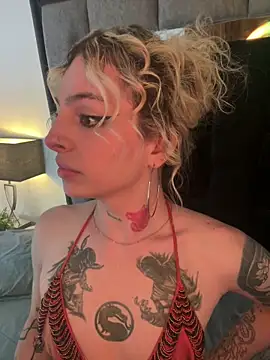 Snapshot of Bonnie_vega chatting on 12-14-25, 09:19 Bonnie vega online show from 12-14-25, 09:19