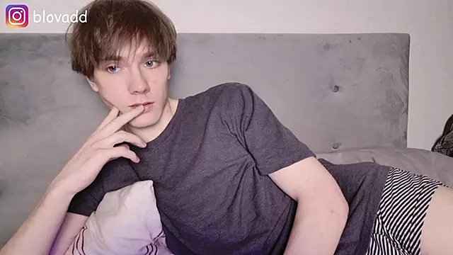 callmenineoneseven online show from 04-01-26, 10:18