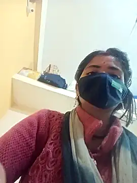 Snapshot of Mamta_Chaterjee chatting on 01-29-25, 02:09 Mamta Chaterjee online show from 01-29-25, 02:09