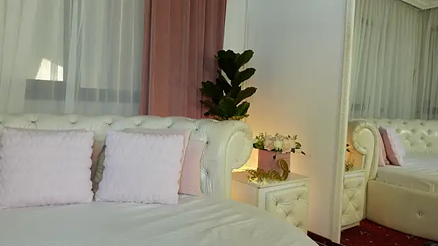 NinaCrystal1 online show from 07-14-26, 07:46