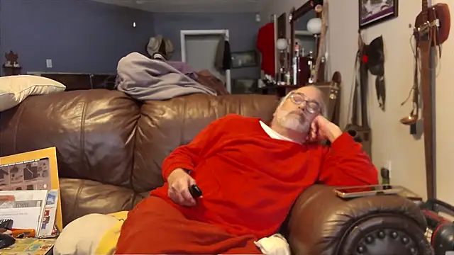 Snapshot of PincheDave4u chatting on 12-28-24, 09:51 PincheDave4u online show from 12-28-24, 09:51