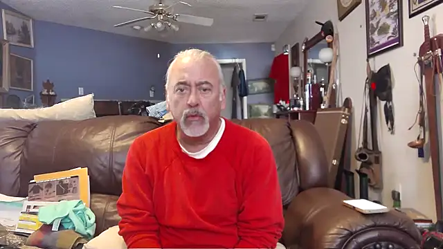 Snapshot of PincheDave4u chatting on 01-08-25, 07:34 PincheDave4u online show from 01-08-25, 07:34