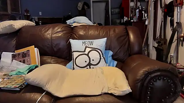 Snapshot of PincheDave4u chatting on 02-04-25, 09:20 PincheDave4u online show from 02-04-25, 09:20