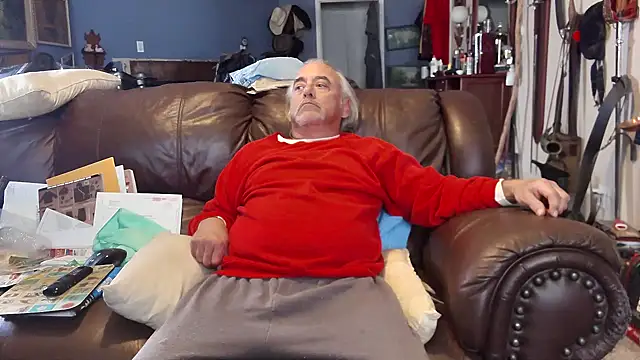 Snapshot of PincheDave4u chatting on 02-05-25, 08:57 PincheDave4u online show from 02-05-25, 08:57