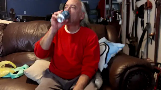 Snapshot of PincheDave4u chatting on 02-09-25, 10:32 PincheDave4u online show from 02-09-25, 10:32