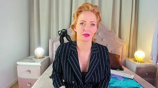 SquirtyAlisa online show from 03-18-25, 06:46