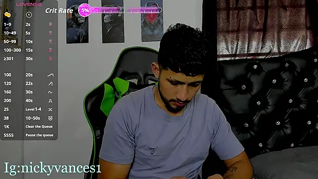 Snapshot of nicky_vances chatting on 03-08-26, 08:23 nicky vances online show from 03-08-26, 08:23