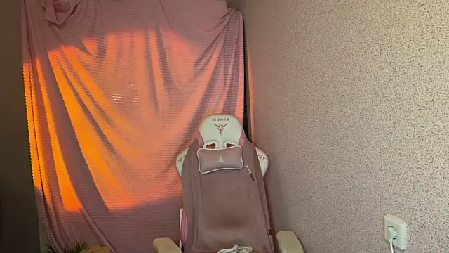 Katrin  kiss online show from 11-25-25, 05:35