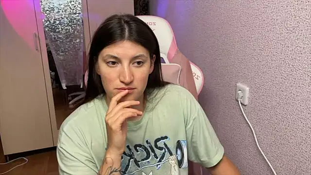 Katrin  kiss online show from 04-26-26, 06:05