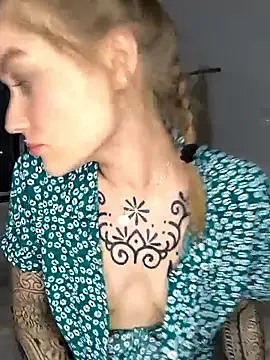 Goldloeckchen159 online show from 04-28-26, 07:52