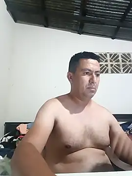 Snapshot of walwan85 chatting on 12-18-25, 10:10 walwan85 online show from 12-18-25, 10:10