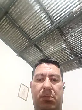 Snapshot of walwan85 chatting on 01-08-26, 09:00 walwan85 online show from 01-08-26, 09:00