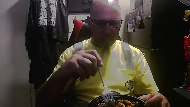 KrazyLegz online show from 09-18-25, 10:12