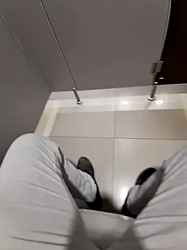 Snapshot of johny_69d@xh chatting on 12-09-24, 06:55 johny 69dxh online show from 12-09-24, 06:55