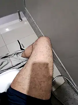 Snapshot of johny_69d@xh chatting on 12-11-24, 11:19 johny 69dxh online show from 12-11-24, 11:19