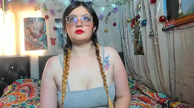 NinaGauther online show from 12-06-24, 05:33