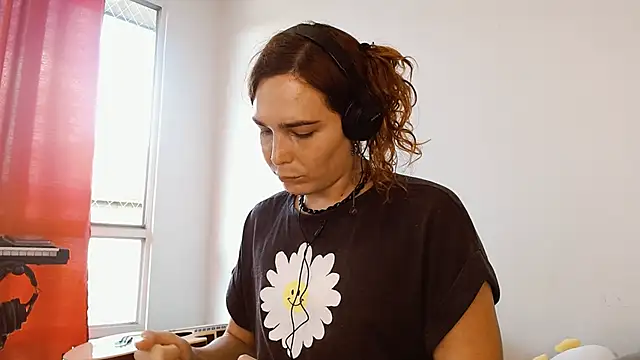 Catnessa online show from 10-20-25, 09:59