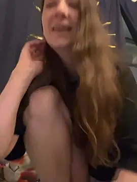 Lori Foxy online show from 01-06-25, 06:20