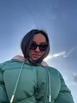 Snapshot of Jinna_milli chatting on 03-06-25, 11:47 Jinna milli online show from 03-06-25, 11:47