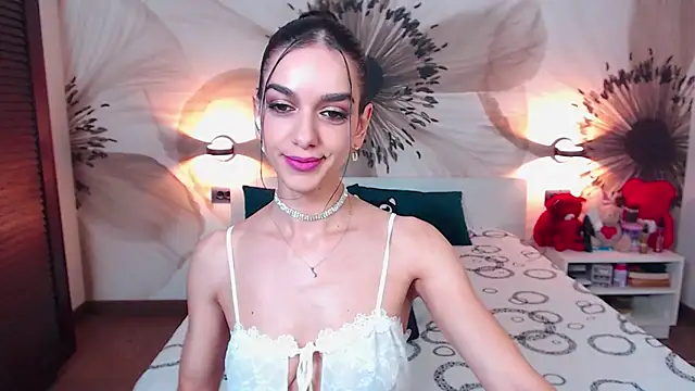 Snapshot of KatherineBisou chatting on 02-20-26, 08:53 KatherineBisou online show from 02-20-26, 08:53