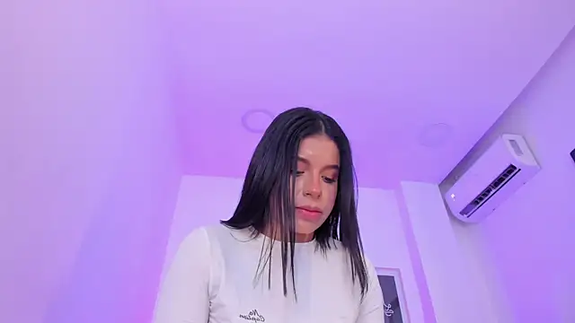 emelie 89 online show from 03-12-25, 04:35