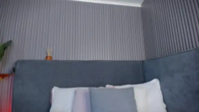 Snapshot of emelie_89 chatting on 06-11-26, 12:25 emelie 89 online show from 06-11-26, 12:25