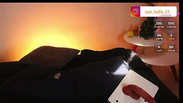 yourtoybella online show from 11-25-25, 06:52