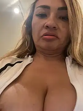 Afroditecash online show from 02-25-25, 06:53