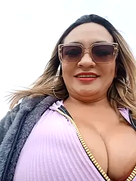 Afroditecash online show from 09-29-25, 06:35