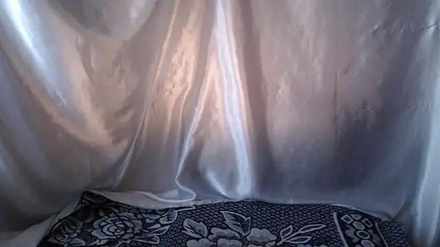 Burberrry  online show from 04-24-26, 03:31