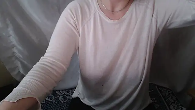 Burberrry  online show from 04-26-26, 03:21