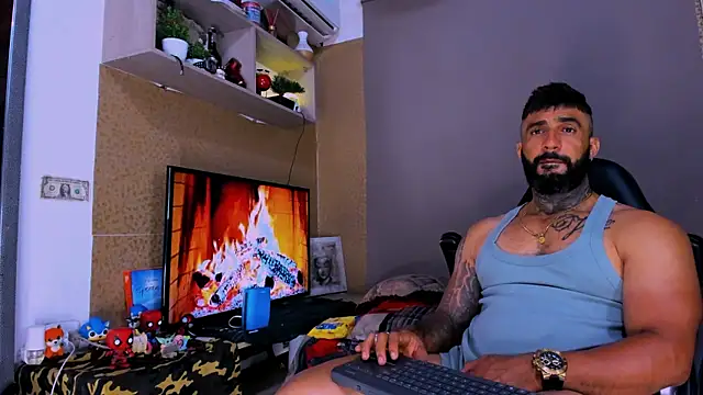 naugthy dominant online show from 12-07-24, 06:43