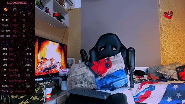 naugthy dominant online show from 12-12-24, 07:30