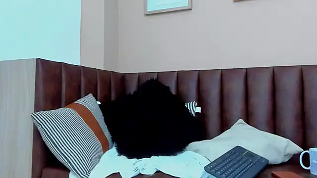 naugthy dominant online show from 02-05-25, 05:20