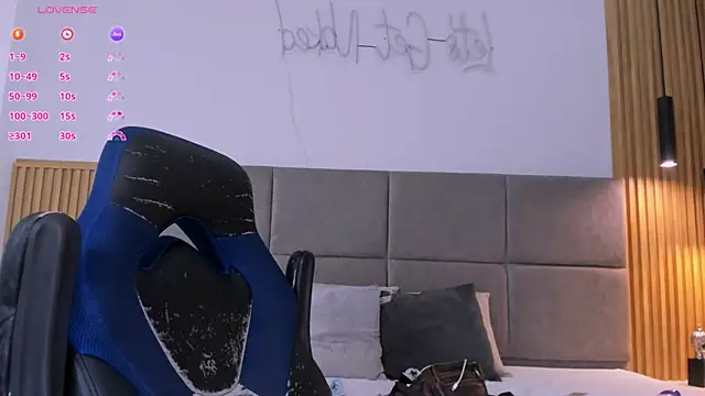 naugthy dominant online show from 02-06-25, 04:21