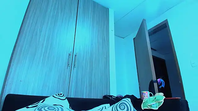 naugthy dominant online show from 10-04-25, 11:08