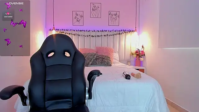 ivy collins online show from 12-29-24, 04:51