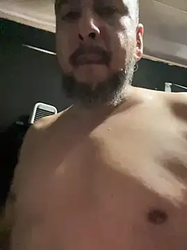 Snapshot of ElPollo77 chatting on 12-29-24, 06:27 ElPollo77 online show from 12-29-24, 06:27