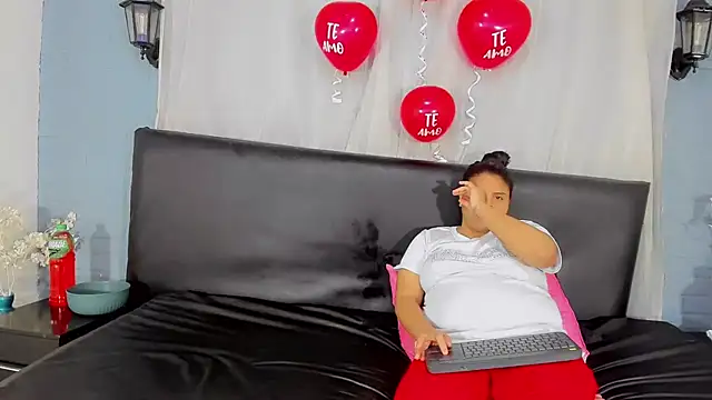 brunnette hot online show from 02-14-25, 11:31