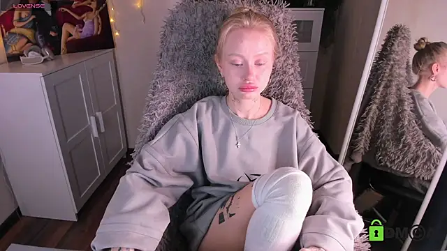 MalenaErnman online show from 03-07-25, 10:35