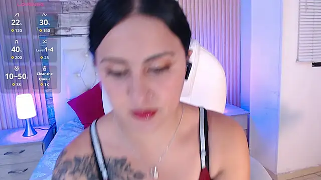 isabella smith  online show from 09-16-25, 07:59