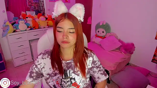 bonnie moon online show from 12-10-24, 01:54